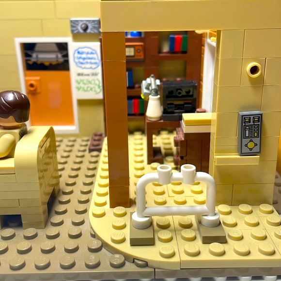 Lego 21302 🧨 - Picture 4 of 13